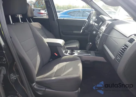 2011 Ford Escape Xlt z USA, uszkodzony, nr VIN 1FMCU0D72BKB74972